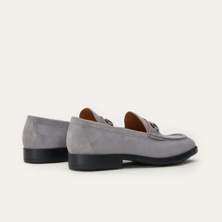 SUEDE LOAFER WITH ACCESSORIES - Image 5