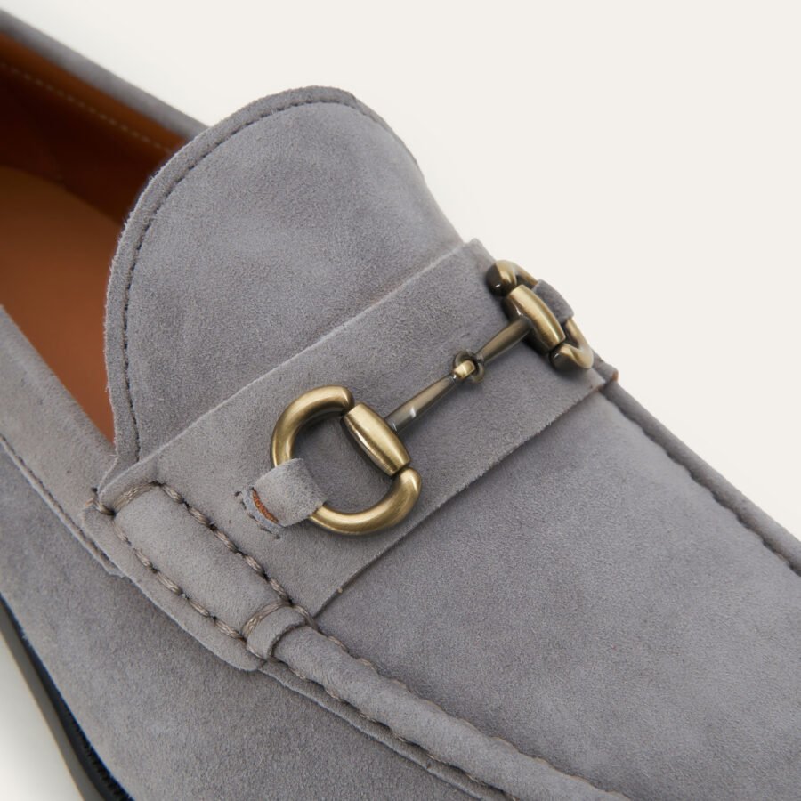 SUEDE LOAFER WITH ACCESSORIES - Image 9